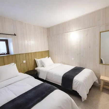 Apartamento Viviendas Rurales La Fragua Aliezo