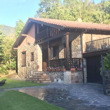 Viviendas Rurales La Fragua Aliezo